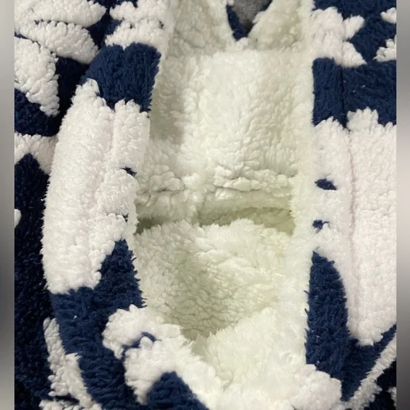 Vera Bradley Nordic Forest Fleece Sherpa Hoodie Pockets Women’s Medium NWT - Picture 6 of 9